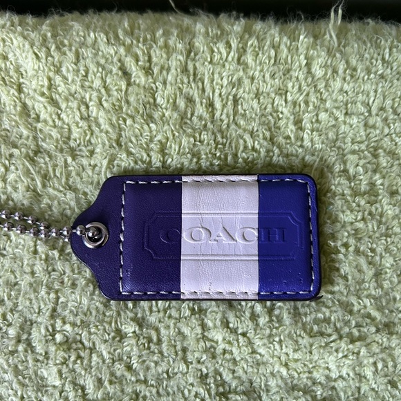 Coach Leather Metal Key Chain - Picture 3 of 6